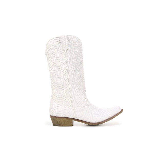 COCONUTS BY MATISSE PYTHON COWBOY BOOT WHITE - Picture 8 of 12